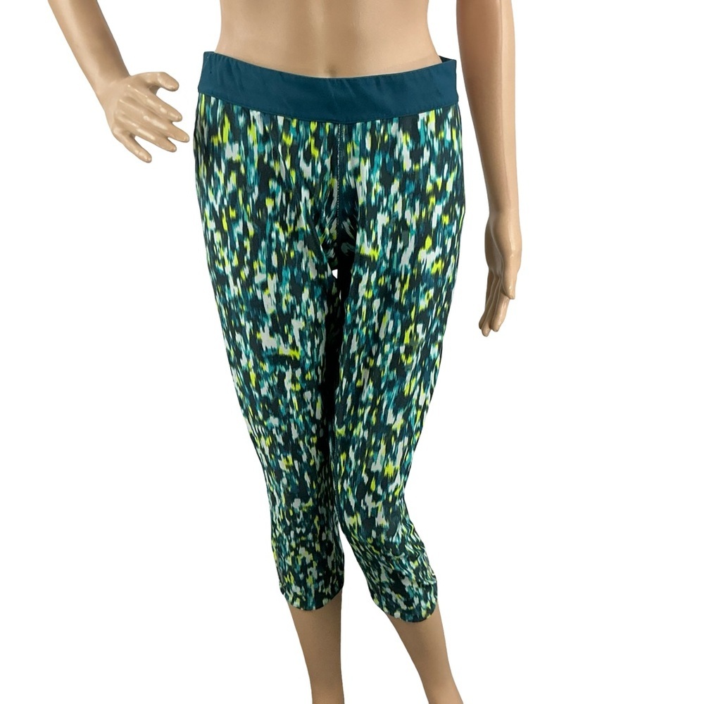 Nike Dri-FIT Relay Crop Capri Leggings Running Multicolor Print Size L